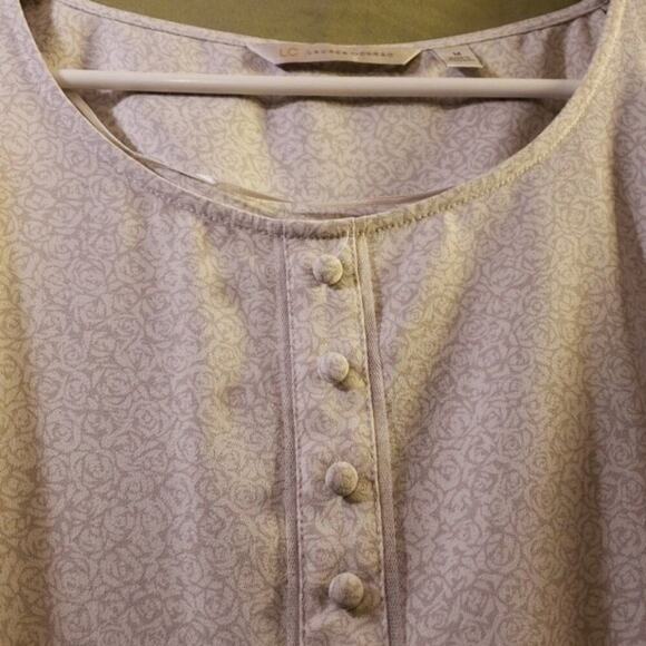 Lauren Conrad grey and white flower blouse - Picture 3 of 9